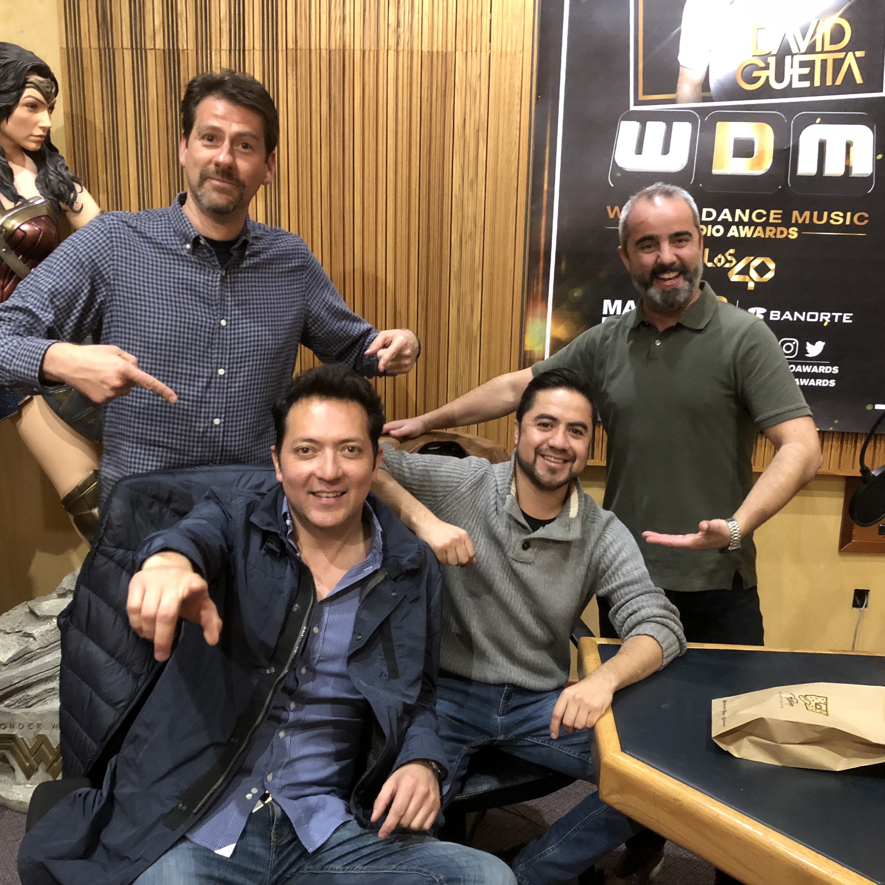 Hoy Invitados De Lujo Bazooka Y El Ni o Con Barba Audio La Corneta 