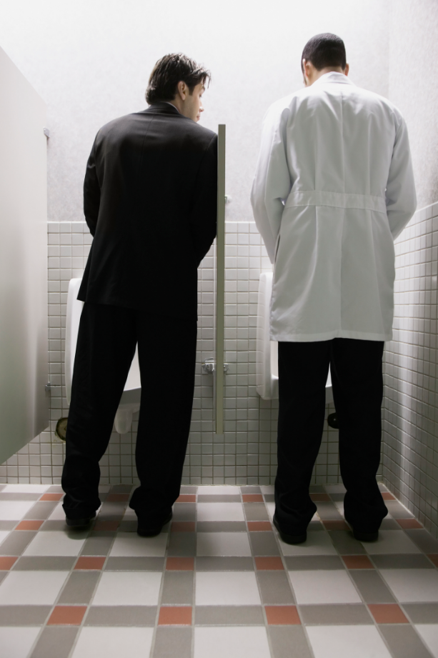Top10 #Cosas Que No Debes De Decir Cuando Te Encuentras A Tu Jefe En El Baño