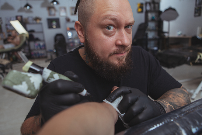Imagen de Top10 #Frases Que Diría Un Tatuador Honesto